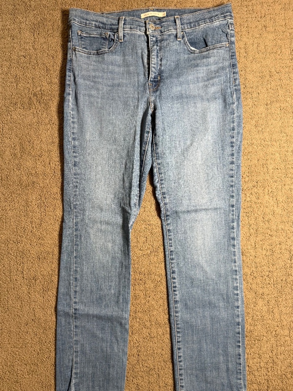 Levi’s Women’s 314 Shaping Straight Leg Jeans Medium Wash Blue Size 32